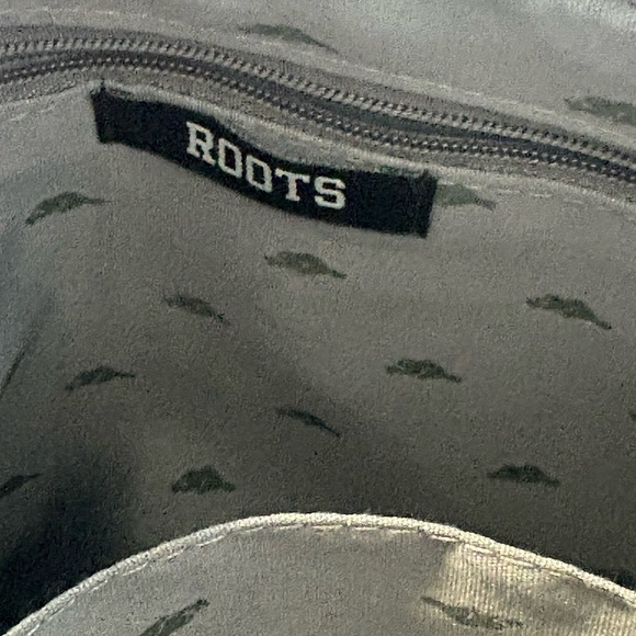 Roots Grey Bucket Crossbody Bag - Picture 9 of 13